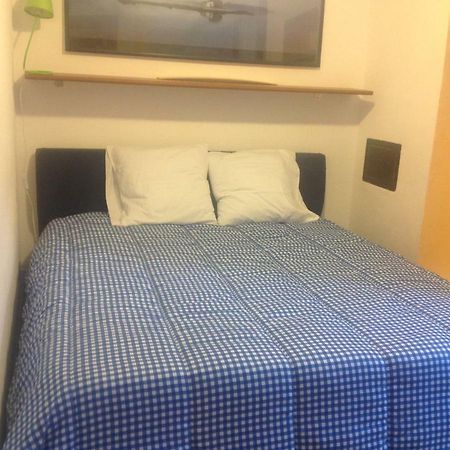 Bilocale Nella Vecchia Citta' Di Mentone Appartement Buitenkant foto