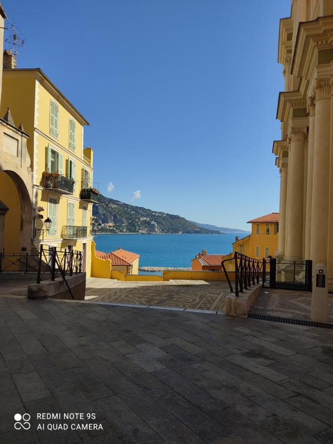 Bilocale Nella Vecchia Citta' Di Mentone Appartement Buitenkant foto