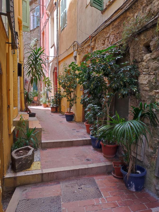 Bilocale Nella Vecchia Citta' Di Mentone Appartement Buitenkant foto